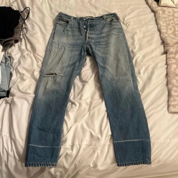 Re/done Levi 30 inseam 31" distressed - Picture 1 of 2